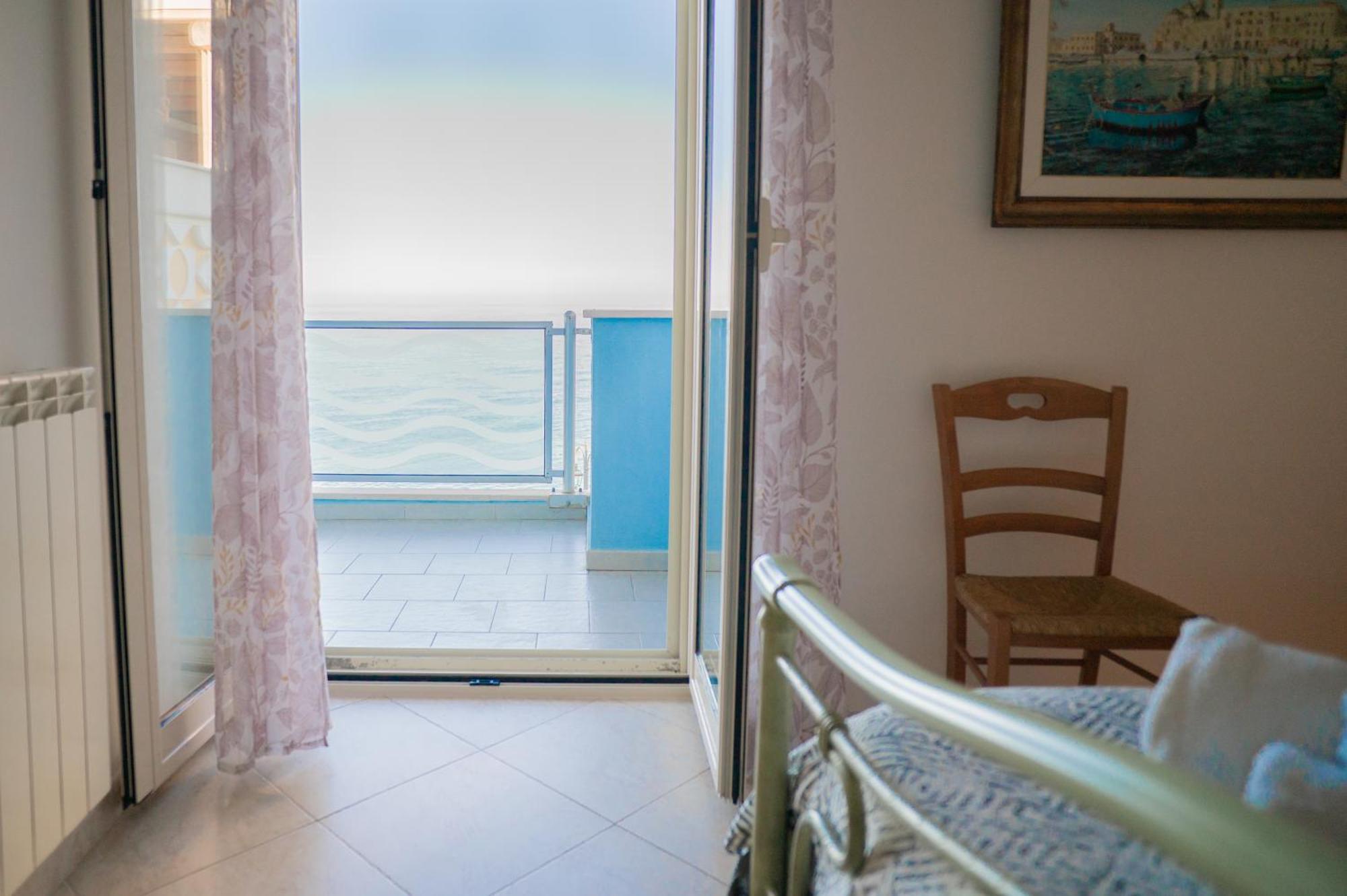 Milu'Seaview Ampia Casa Vista Mare Διαμέρισμα Giovinazzo Εξωτερικό φωτογραφία