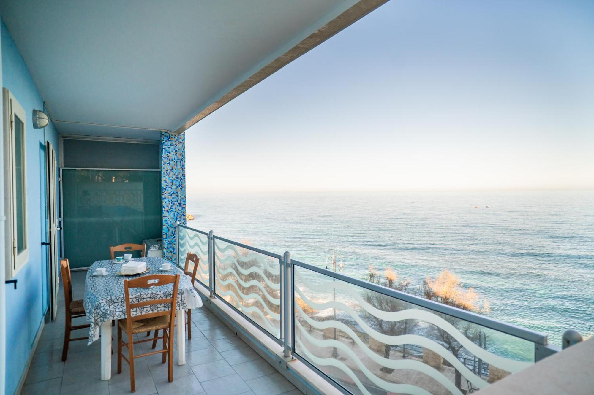 Milu'Seaview Ampia Casa Vista Mare Διαμέρισμα Giovinazzo Εξωτερικό φωτογραφία